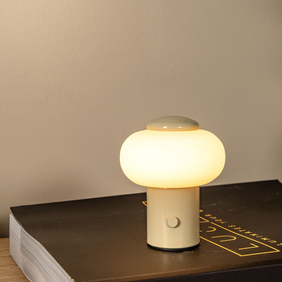 Lucide Gustav pöytävalaisin kerma